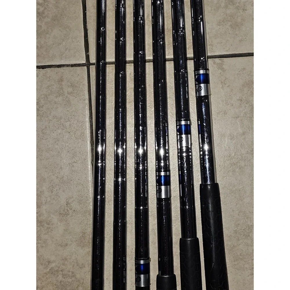 Callaway X18 Iron Set 4-pw With Uniflex With Good Grips 6 Clubs